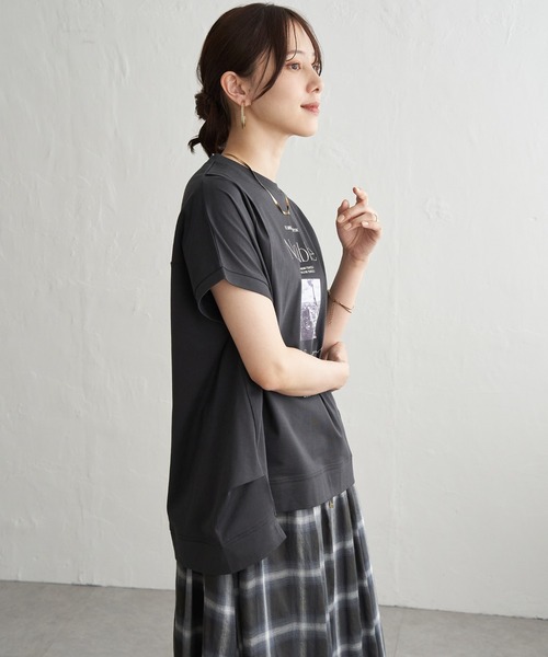 ikka(イッカ)の「冷感ロゴフォトチュニックTシャツ(Tシャツ/カットソー・レディース・ブラウン系その他/オフホワイト/ベージュ/チャコール・L/M/S)」の21枚目の写真