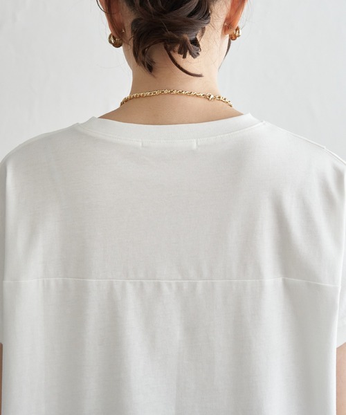 ikka(イッカ)の「冷感ロゴフォトチュニックTシャツ(Tシャツ/カットソー・レディース・ブラウン系その他/オフホワイト/ベージュ/チャコール・L/M/S)」の13枚目の写真
