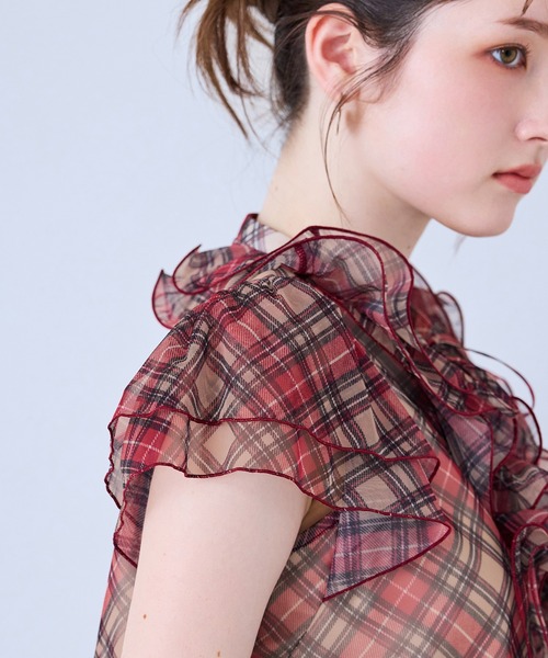 Audie a Muses（オーディアミューズ）の「チェック・デニムプリントフロントフリルブラウス（シャツ/ブラウス・レディース・ベージュ/ネイビー・38/42）」の12枚目の写真
