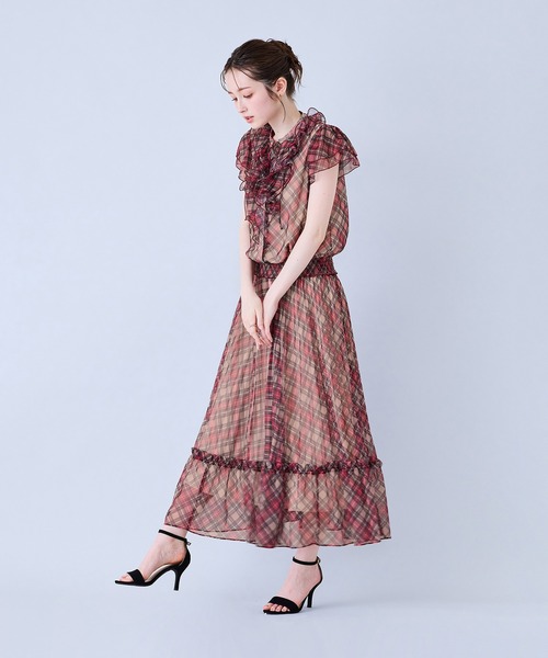 Audie a Muses（オーディアミューズ）の「チェック・デニムプリントフロントフリルブラウス（シャツ/ブラウス・レディース・ベージュ/ネイビー・38/42）」の15枚目の写真