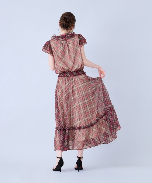 Audie a Muses（オーディアミューズ）の「チェック・デニムプリントフロントフリルブラウス（シャツ/ブラウス・レディース・ベージュ/ネイビー・38/42）」の17枚目の写真