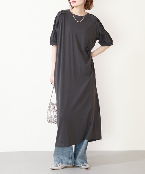 atONE(アットワン)の「袖タックバルーンスリーブ半袖ワンピース(ワンピース・レディース・ブラック/チャコールグレー/グレイッシュベージュ・4L~5L/LL~3L/M~L)」の11枚目の写真