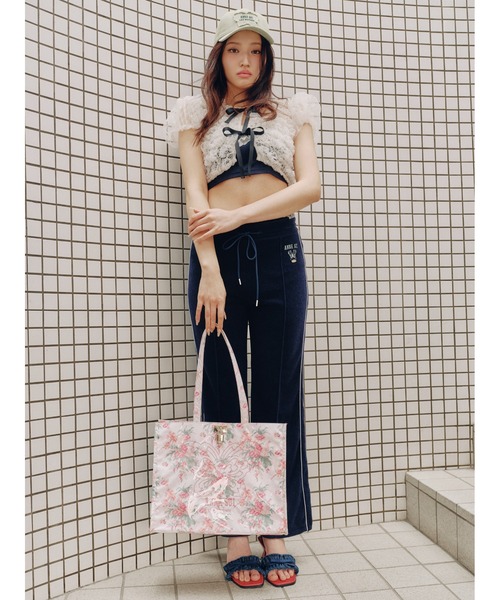 LILY BROWN（リリーブラウン）の「【LILY BROWN×ANNA SUI】サイドラインパイルパンツ（その他パンツ・レディース・ネイビー/ホワイト/ピンク・F）」の6枚目の写真