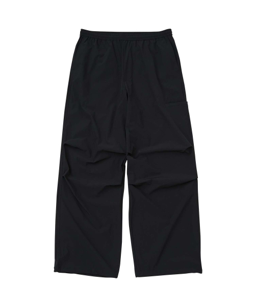 WMC(ダブリューエムシー)の「ナイロンカーゴパラシュートパンツ_BLACK(スウェットパンツ・メンズ・ブラック・30(M)/32(L)/34)」の1枚目の写真