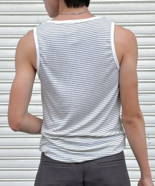 Chikashitsu +(チカシツプラス)の「【Chikashitsu +】border sleeveless (3color) / 【チカシツプラス】ボーダースリーブレス<着用動画あり>(タンクトップ・メンズ・グレー/アイボリー/ブラック・ONE SIZE)」の5枚目の写真