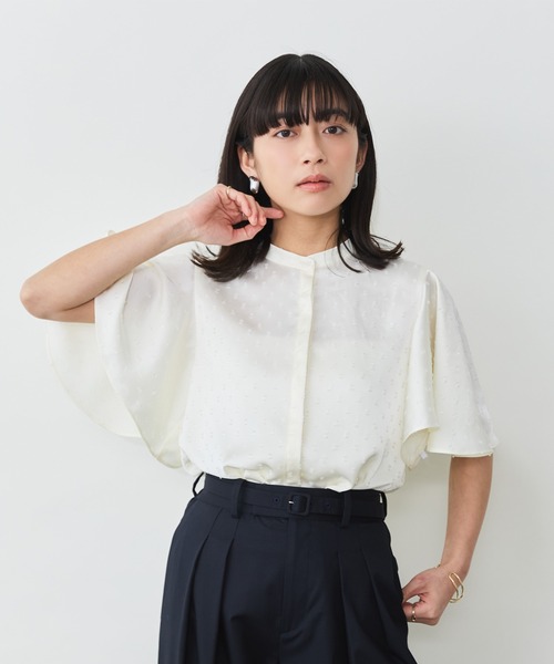 Sirin(シリン)の「ドビーサテン フレアスリーブブラウス(シャツ/ブラウス・レディース・ブラック/オフホワイト・FREE)」の7枚目の写真