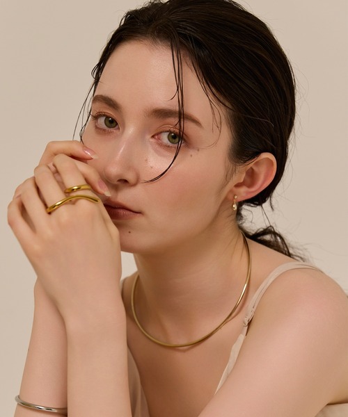 Phoebe(フィービィー)の「【金属アレルギー対応】スイングドロップピアス/ニッケルフリー 小ぶり 揺れるピアス しずくモチーフ(ピアス(両耳用)・レディース・イエローゴールド/シルバー・FREE)」の11枚目の写真