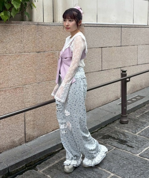 Candy Stripper(キャンディストリッパー)の「LACY SAILOR COLLAR トップス(Tシャツ/カットソー・レディース・オフホワイト/ブラック・FREE)」の6枚目の写真