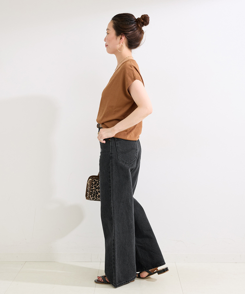 Lee(リー)の「ウォッシャブル / Lee / リー 別注 Wide Pants(デニムパンツ・レディース・ブラック/ライトブルー・SMALL/MEDIUM)」の4枚目の写真