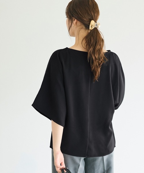 coca(coca)(コカ)の「\接触冷感/とろみツイル ハーフスリーブトップス(Tシャツ/カットソー・レディース・ブラック/ホワイト・S/M/L)」の5枚目の写真