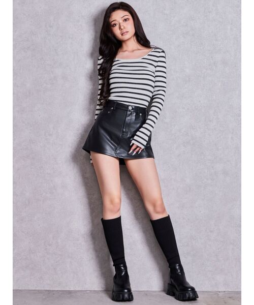 GYDA(ジェイダ)の「ハイウエストフェイクレザースカートライクショートパンツ(スカート・レディース・ブラック・SMALL/MEDIUM/X-SMALL)」の10枚目の写真