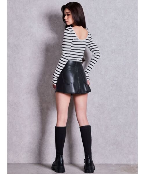 GYDA(ジェイダ)の「ハイウエストフェイクレザースカートライクショートパンツ(スカート・レディース・ブラック・SMALL/MEDIUM/X-SMALL)」の11枚目の写真