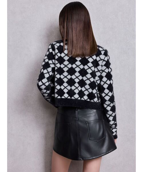 GYDA(ジェイダ)の「ハイウエストフェイクレザースカートライクショートパンツ(スカート・レディース・ブラック・SMALL/MEDIUM/X-SMALL)」の15枚目の写真