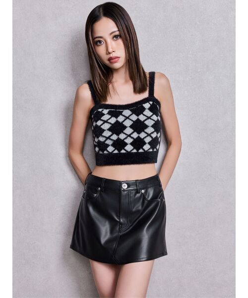GYDA(ジェイダ)の「ハイウエストフェイクレザースカートライクショートパンツ(スカート・レディース・ブラック・SMALL/MEDIUM/X-SMALL)」の19枚目の写真