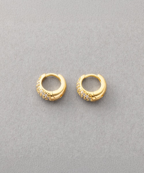 Cream dot.(クリームドット)の「【金属アレルギー対応】パヴェビジューが煌くミニキャッチレスフープピアス(ピアス(両耳用)・レディース・シルバー/ピンクゴールド/シルバー系/ゴールド系/ゴールド・ONE SIZE)」の3枚目の写真