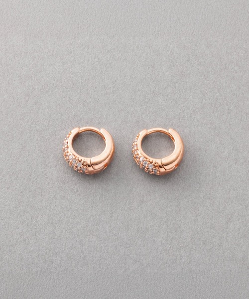 Cream dot.(クリームドット)の「【金属アレルギー対応】パヴェビジューが煌くミニキャッチレスフープピアス(ピアス(両耳用)・レディース・シルバー/ピンクゴールド/シルバー系/ゴールド系/ゴールド・ONE SIZE)」の14枚目の写真
