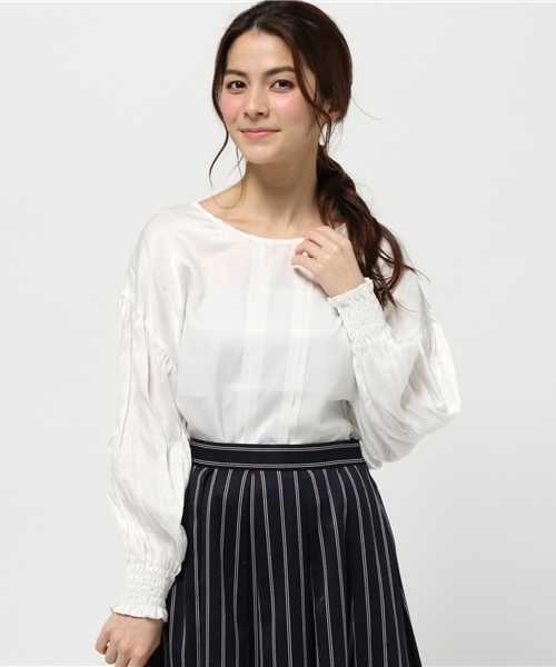 mystic(ミスティック)の「【mystic】タックブラウス(シャツ/ブラウス・レディース・ベージュ/オフホワイト/ミント/ピンク・フリ-)」の2枚目の写真