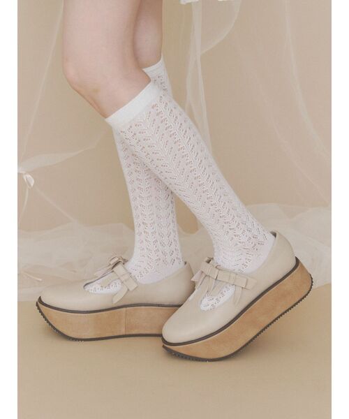 merry jenny(メリージェニー)の「ribbon tstrap shoes(バレエシューズ・レディース・ボルドー/アイボリー/ブラック・MEDIUM/LARGE)」の1枚目の写真