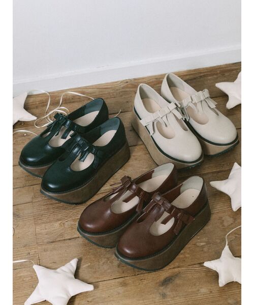 merry jenny(メリージェニー)の「ribbon tstrap shoes(バレエシューズ・レディース・ボルドー/アイボリー/ブラック・MEDIUM/LARGE)」の3枚目の写真