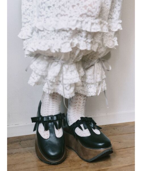 merry jenny(メリージェニー)の「ribbon tstrap shoes(バレエシューズ・レディース・ボルドー/アイボリー/ブラック・MEDIUM/LARGE)」の4枚目の写真