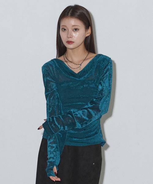 PAGEBOY(ページボーイ)の「ベロアドレープロングスリーブ(Tシャツ/カットソー・レディース・ダークブラウン/ターコイズブルー/ブラック・FREE)」の3枚目の写真