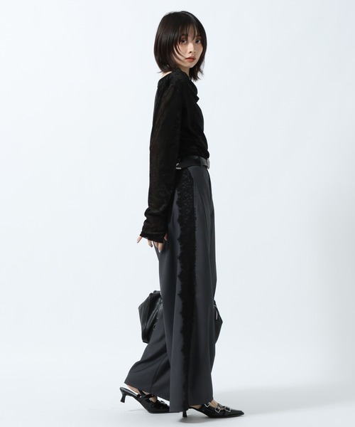 PAGEBOY(ページボーイ)の「ベロアドレープロングスリーブ(Tシャツ/カットソー・レディース・ダークブラウン/ターコイズブルー/ブラック・FREE)」の13枚目の写真