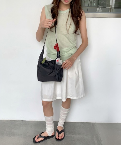 HEILIS(ヘイリス)の「リップストップナイロンショルダーバッグ/ ショルダーバッグ レディース ワンショルダー 斜め掛け 軽量 ナイロンバッグ カジュアル デイリー 旅行 お出かけ 韓国ファッション シンプル A5 ペットボトル収納 アウトドア 秋 秋服 秋コーデ 秋冬 長袖コーデ ニットコーデ スウェット パーカー ライトアウター アイボリー ブラック イエロー(ショルダーバッグ・レディース・イエロー/アイボリー/ブラック・FREE)」の10枚目の写真