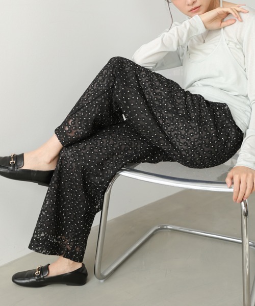 Bou Jeloud(ブージュルード)の「刺繍フラワーパンツ(その他パンツ・レディース・オフホワイト・SMALL/MEDIUM)」の16枚目の写真