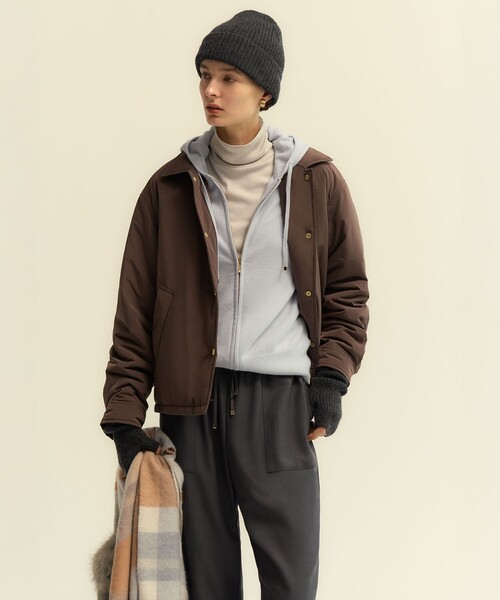 23区（ニジュウサンク）の「コットンシルク タートルネック カットソー（Tシャツ/カットソー・レディース・グレー系/ベージュ系/ホワイト系/ブラック系・40/38）」の5枚目の写真