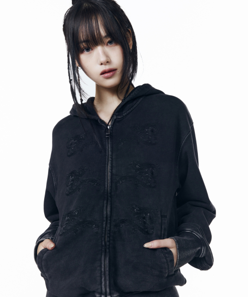 AAKAM（アーカム）の「Napoleon Corded Zip-Up Hoodie (Black)（パーカー・レディース・その他・1/2）」の3枚目の写真