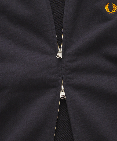 FRED PERRY(フレッドペリー)の「FRED PERRY / フレッドペリー 別注 スウェット トラック ジャケット(スウェット・メンズ・ブラウン/スミクロ/ブラック・LARGE/MEDIUM)」の7枚目の写真