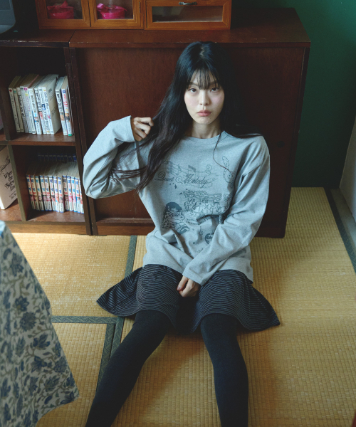 MIHEV（ミヘブ）の「ミユメロディグラフィックオーバーサイズロングスリーブメランジ（Tシャツ/カットソー・レディース・その他・FREE）」の3枚目の写真