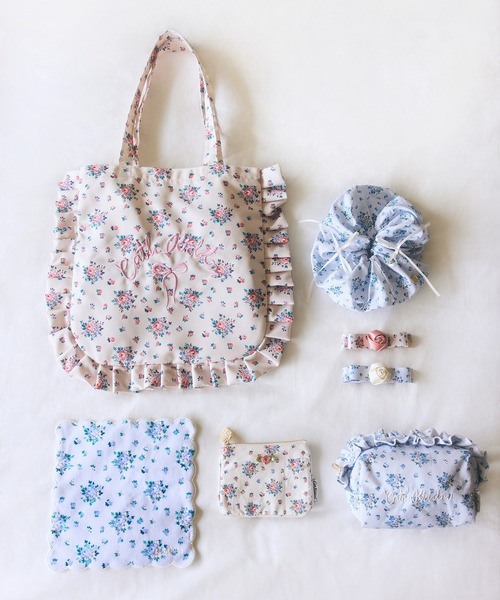 Cath Kidston(キャスキッドソン)の「フリルトートバッグ Garden Bouquet(トートバッグ・レディース・ピンク/サックスブルー・FREE)」の3枚目の写真