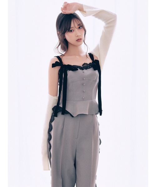 SNIDEL(スナイデル)の「【HIGH QUALITY】ウールミンクショートボレロ(カーディガン/ボレロ・レディース・ライトブルー/モカ/ホワイト・F)」の5枚目の写真
