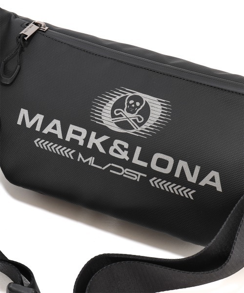 MARK & LONA(マークアンドロナ)の「DST Continental Crossbody Bag(ボディバッグ/ウエストポーチ・メンズ・ブラック・ONE)」の4枚目の写真