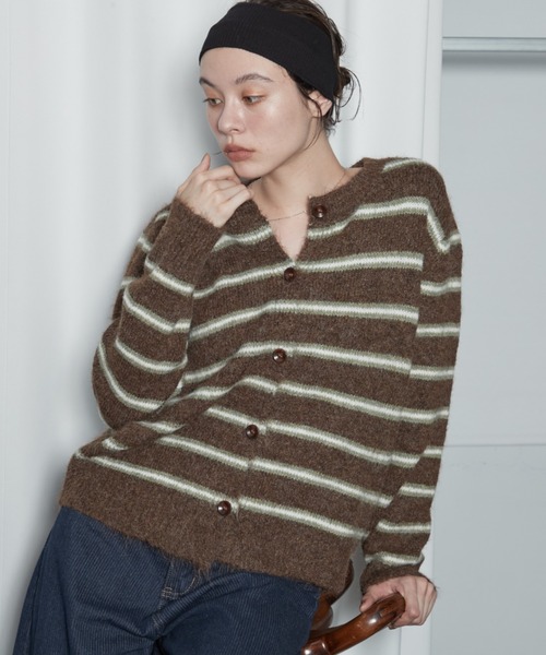 OFROOM(オフルーム)の「【2026秋冬新作】Multi Border Knit Cardigan|マルチボーダーニットカーディガン(カーディガン/ボレロ・レディース・ベージュ/グレー/ブラウン・FREE)」の18枚目の写真