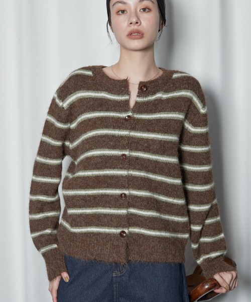 OFROOM(オフルーム)の「【2026秋冬新作】Multi Border Knit Cardigan|マルチボーダーニットカーディガン(カーディガン/ボレロ・レディース・ベージュ/グレー/ブラウン・FREE)」の14枚目の写真