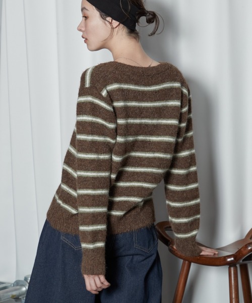 OFROOM(オフルーム)の「【2026秋冬新作】Multi Border Knit Cardigan|マルチボーダーニットカーディガン(カーディガン/ボレロ・レディース・ベージュ/グレー/ブラウン・FREE)」の15枚目の写真