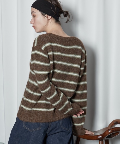 OFROOM(オフルーム)の「【2026秋冬新作】Multi Border Knit Cardigan|マルチボーダーニットカーディガン(カーディガン/ボレロ・レディース・ベージュ/グレー/ブラウン・FREE)」の4枚目の写真