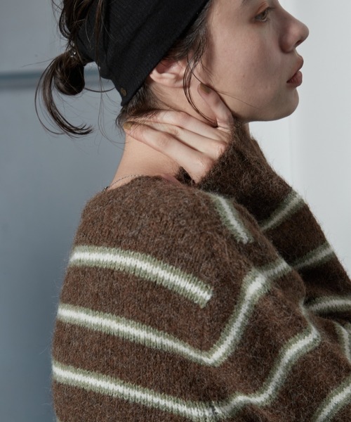 OFROOM(オフルーム)の「【2026秋冬新作】Multi Border Knit Cardigan|マルチボーダーニットカーディガン(カーディガン/ボレロ・レディース・ベージュ/グレー/ブラウン・FREE)」の5枚目の写真