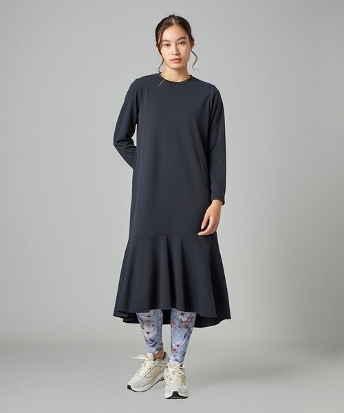 Chacott(チャコット)の「EasyCare+ soft フレアワンピース(ワンピース・レディース・ネイビー/ブラック・M/S)」の2枚目の写真