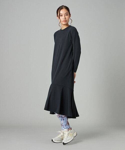Chacott(チャコット)の「EasyCare+ soft フレアワンピース(ワンピース・レディース・ネイビー/ブラック・M/S)」の3枚目の写真