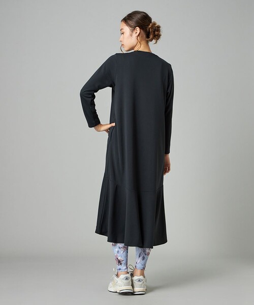 Chacott(チャコット)の「EasyCare+ soft フレアワンピース(ワンピース・レディース・ネイビー/ブラック・M/S)」の5枚目の写真
