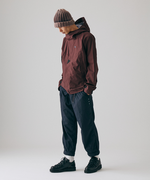 JOURNAL STANDARD（ジャーナルスタンダード）の「迷迭香 / マンネンロウ 別注 ナイロン プリント ハーベスト 9/10 パンツ（スラックス・メンズ・ネイビー/ブラック/グレー・2/3）」の5枚目の写真