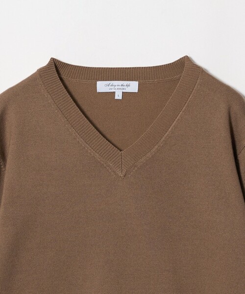 A DAY IN THE LIFE UNITED ARROWS(アデイインザライフユナイテッドアローズ)の「プレーティングテンジク Vネック ニット 12GG -ウォッシャブル-<A DAY IN THE LIFE>(ニット/セーター・メンズ・グレー系/ベージュ/ネイビー・L/S/M)」の10枚目の写真