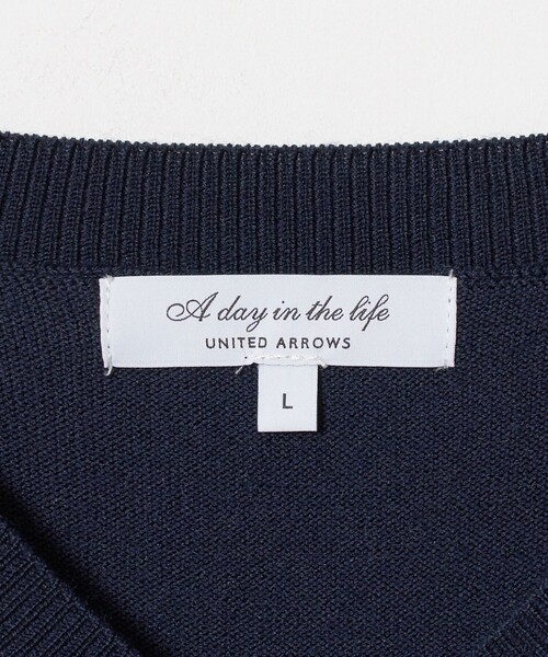 A DAY IN THE LIFE UNITED ARROWS(アデイインザライフユナイテッドアローズ)の「プレーティングテンジク Vネック ニット 12GG -ウォッシャブル-<A DAY IN THE LIFE>(ニット/セーター・メンズ・グレー系/ベージュ/ネイビー・L/S/M)」の12枚目の写真