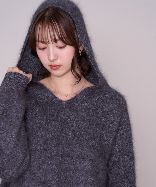 MISCH MASCH(ミッシュマッシュ)の「2026秋冬新作 ふわふわフードニット(ニット/セーター・レディース・ベージュ/グレー/レッド・フリ-)」の12枚目の写真