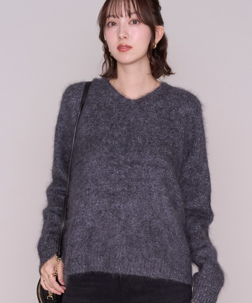 MISCH MASCH(ミッシュマッシュ)の「2026秋冬新作 ふわふわフードニット(ニット/セーター・レディース・ベージュ/グレー/レッド・フリ-)」の7枚目の写真