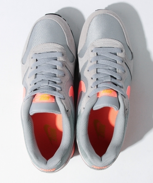 NIKE(ナイキ)の「【VERY5月号掲載】NIKE / MDランナー2 16SS(スニーカー・レディース・ライトグレー/ネイビー・23.0cm/25.0cm/24.0cm)」の6枚目の写真