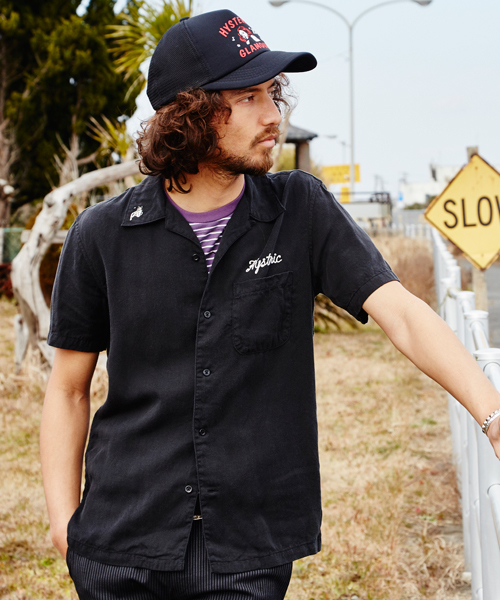 HYSTERIC GLAMOUR（ヒステリックグラマー）の「WITCHCRAFT ROCK刺繍 ボーリングSH（シャツ/ブラウス・メンズ・ホワイト/レッド系その他/ブラック・MEDIUM/LARGE/SMALL）」の2枚目の写真